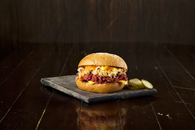 Burger Urge (Crestwood) - Molendinar