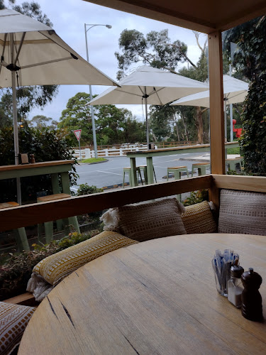 Comentarii opinii despre Riverbank Cafe