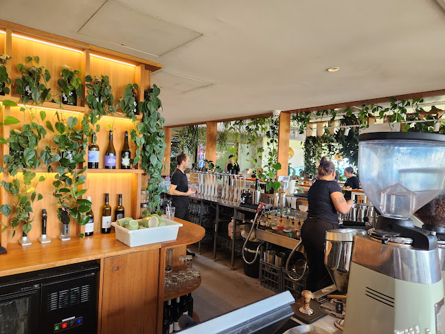 The Beach House - Hospitality and gastronomy