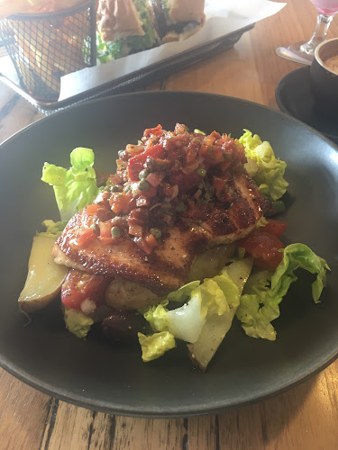 Bruce's Cafe - Wynyard