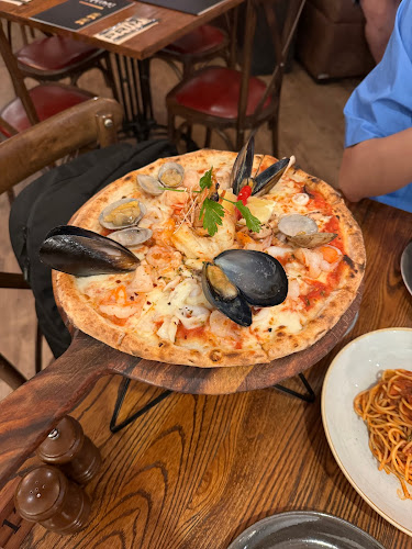 168 Clarence St, Sydney NSW 2000