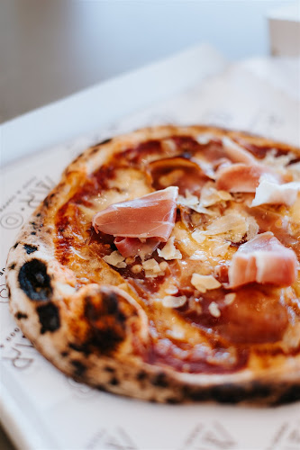 Mr D Food and Coffee - Bairnsdale