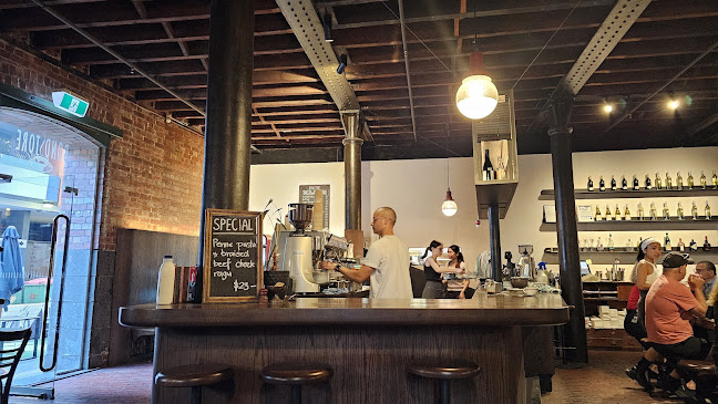 Opinii despre The Bond Store în Southbank - Hospitality and gastronomy