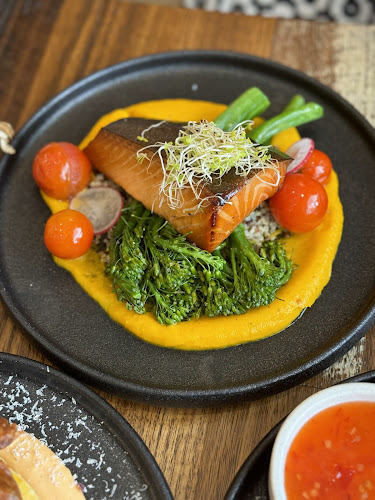 FLOVIE FLORIST CAFE - Carlton