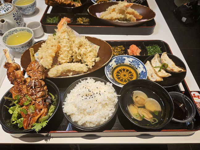 Comentarii opinii despre Hato Gyoza and Grill