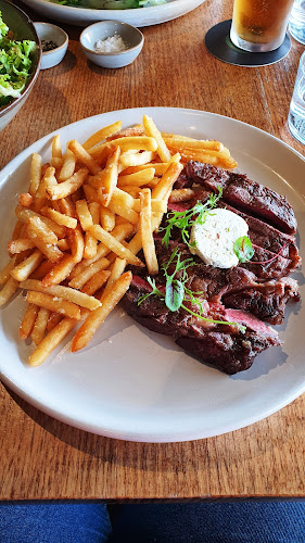 DINGLES ROCKHAMPTON - Hospitality and gastronomy