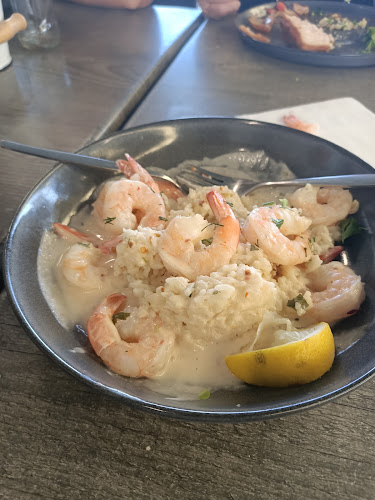 Opinii despre Crusoe's on the Lake în Belmont - Hospitality and gastronomy