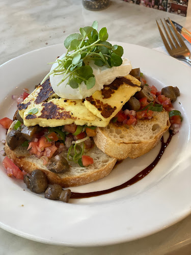 Poets Cafe - Montville