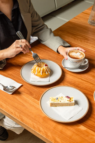 Bellezza Espresso Bar - Hospitality and gastronomy