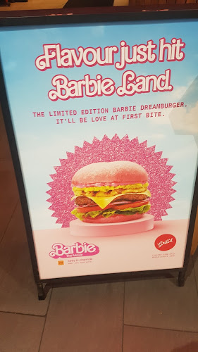 Grill'd Burgers - Pacific Fair - Hospitality and gastronomy