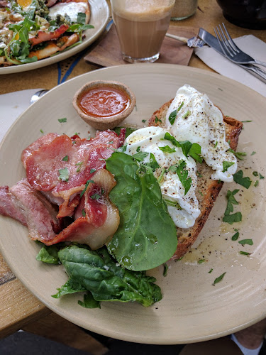 Comentarii opinii despre Café Troppo