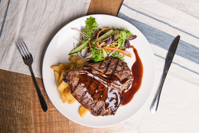 Opinii despre Hinterland Hotel în Nerang - Hospitality and gastronomy