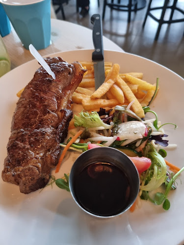 Comentarii opinii despre The Breakwater