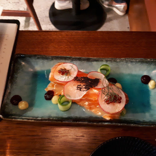 3 Oracle Bvd, Broadbeach QLD 4218