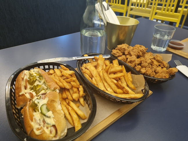 Comentarii opinii despre L'Burger Casual Restaurant