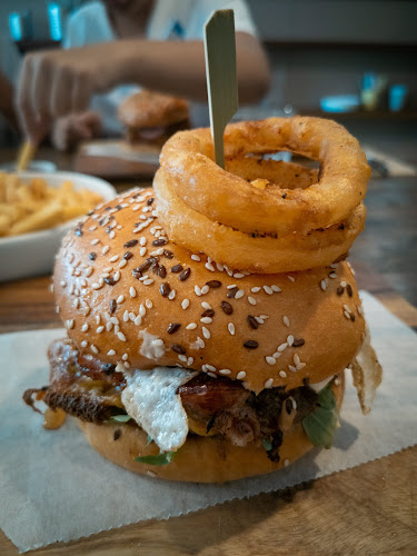 Opinii despre Bamboo Bean & Bamboo Burgers Cafe în Malvern East - Hospitality and gastronomy