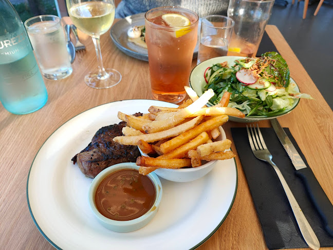 Paradise Valley Hotel - Hospitality and gastronomy