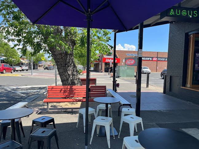 96A Oshanassy St, Sunbury VIC 3429