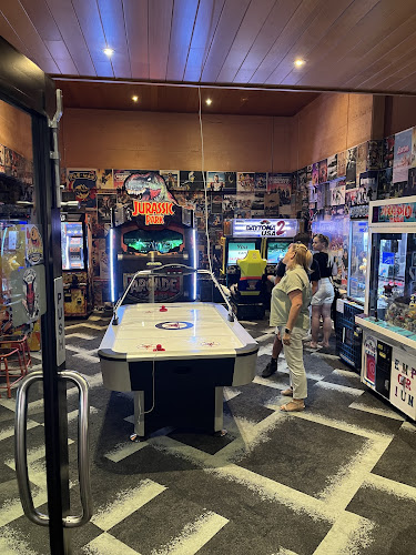 Eaton Tavern - Eaton