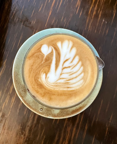 Comentarii opinii despre The Treehouse Cafe