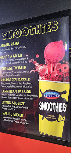 26/13 Lake St, Caroline Springs VIC 3023