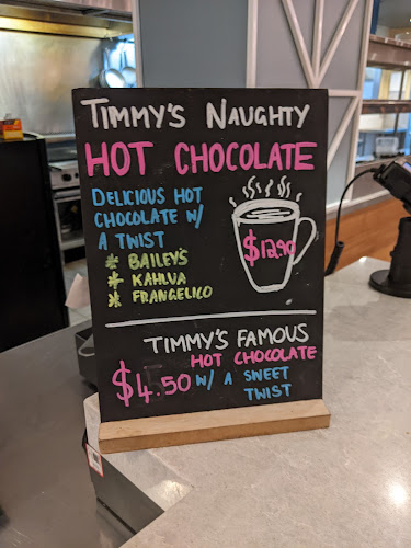 Dog and Parrot Tavern - Robina