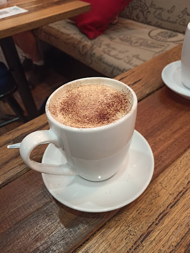 Woodys Cafe - Hamilton