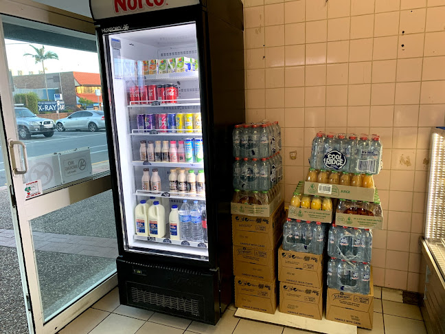 Lee's Cakes & Pastries Bakery Palm Beach - Hospitality and gastronomy