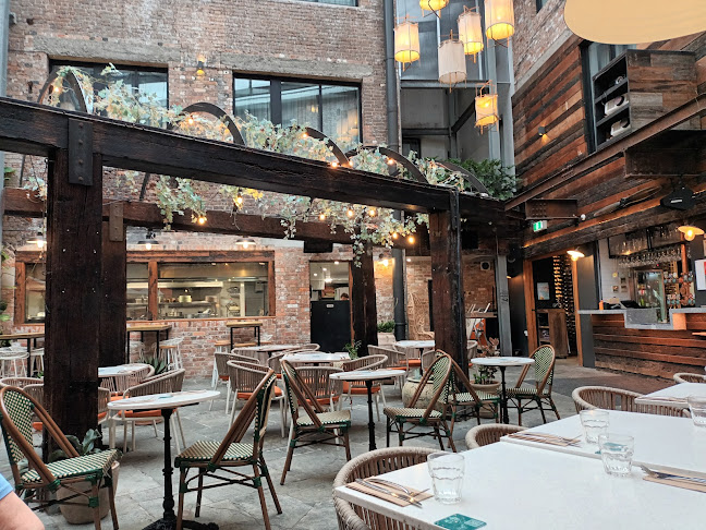 The Lucky Hotel - Hospitality and gastronomy