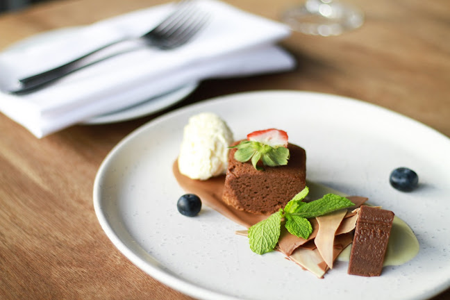 166 Angourie Rd, Yamba NSW 2464