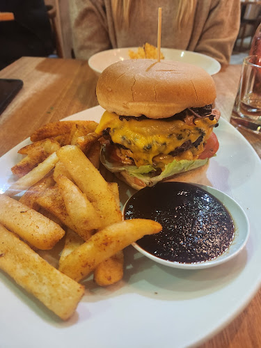 Opinii despre St. Albi Bar & Eatery în Moonah - Hospitality and gastronomy