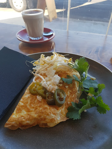 Comentarii opinii despre Two Sisters Cafe [formerly known as Steampacket Foods]