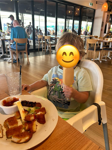 Kawana Waters Hotel - Buddina