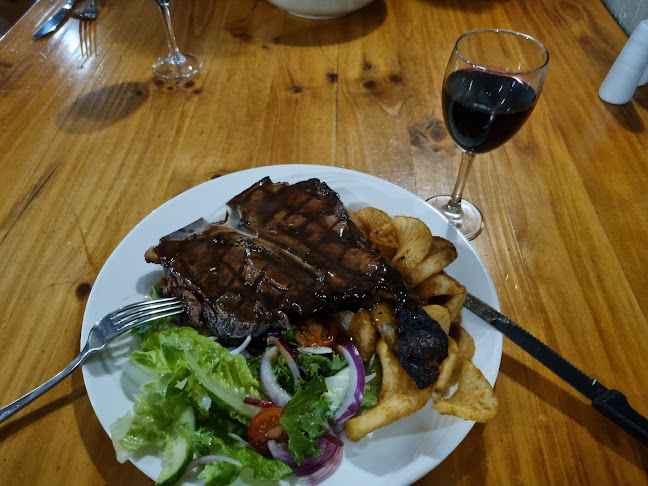 Donegan's Steak House - Hospitality and gastronomy