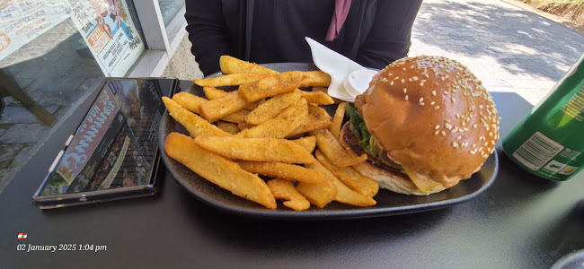 Opinii despre Cheeseburger Adelaide în Adelaide - Hospitality and gastronomy