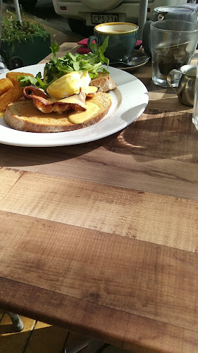 Comentarii opinii despre Gusto