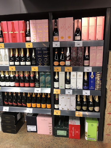 First Choice Liquor Market Maroubra - Hospitality and gastronomy