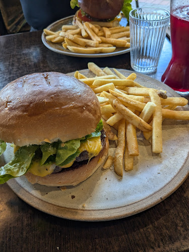 The Knox Made in Watson - Hospitality and gastronomy