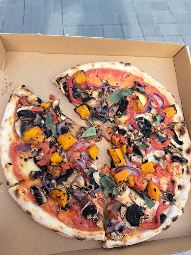 Mad Pizza E Bar - Darlinghurst