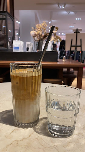 Inside David Jones Food Hall, 86/108 Castlereagh St, Sydney NSW 2000