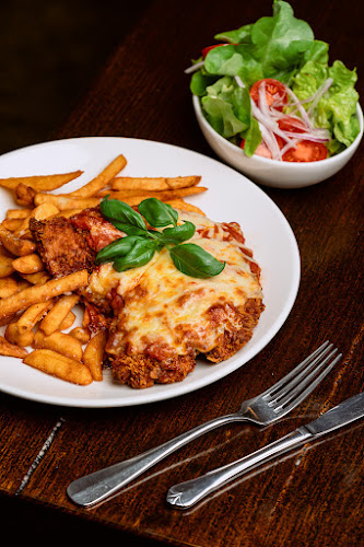 Opinii despre Batesford Hotel în Melbourne - Hospitality and gastronomy