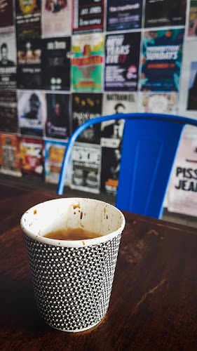 Comentarii opinii despre The Treehouse Cafe