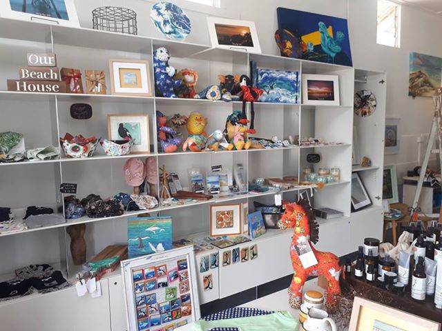 Comentarii opinii despre Hatch Design & Creative Store