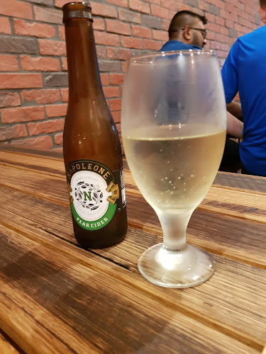 Comentarii opinii despre Monroe's Burgers & Beers