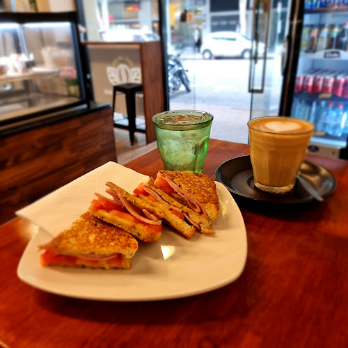 Comentarii opinii despre Tommy’s Coffee Bar