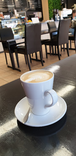 Shop 5/32 Nettlefold St, Belconnen ACT 2617