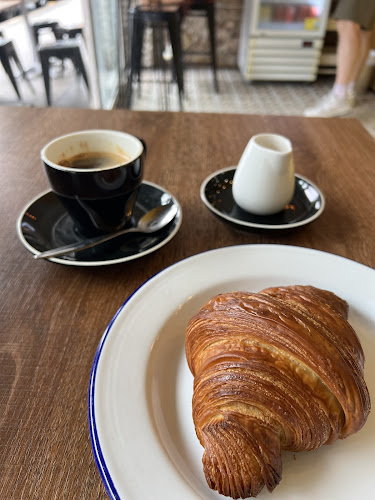 Comentarii opinii despre Miss Lilly’s - Bakery Café