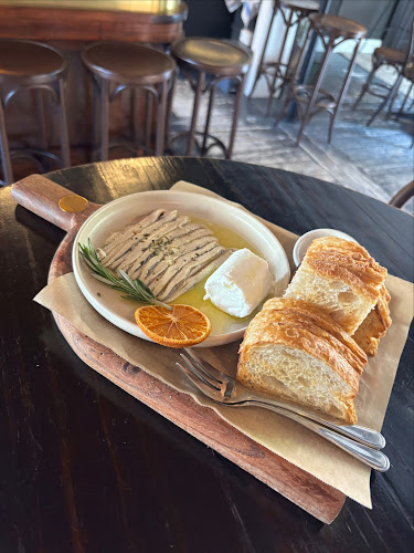 The Social Wine Bar - Hospitality and gastronomy