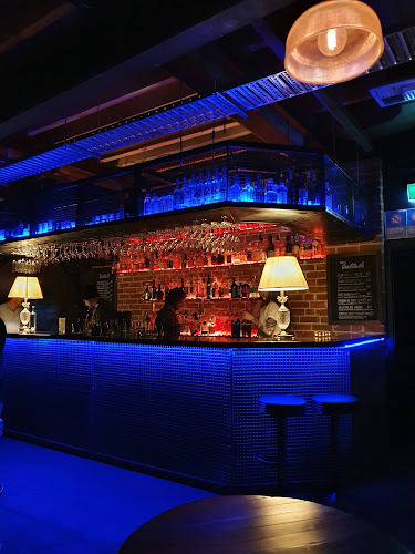 Comentarii opinii despre Shotgun Willie's