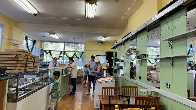 Opinii despre Warburton Village Pizza Cafe în Melbourne - Hospitality and gastronomy